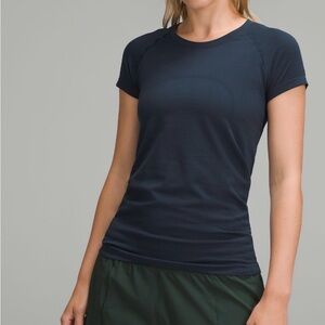 Lululemon Swiftly Tech Short Sleeve Shirt 2.0 Hip Length Size 10 True Navy
